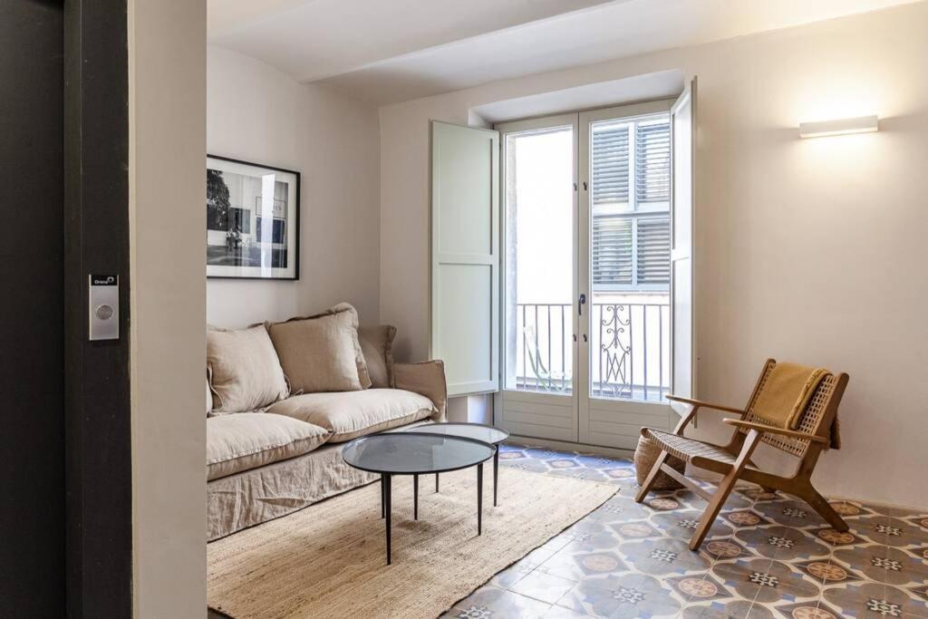 Velo Vern 1 Beautiful New Apartment 2 Bed Ensuite Girona Exterior photo